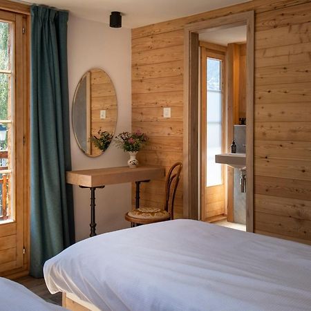 La Bergere Hotel Ayer Luaran gambar