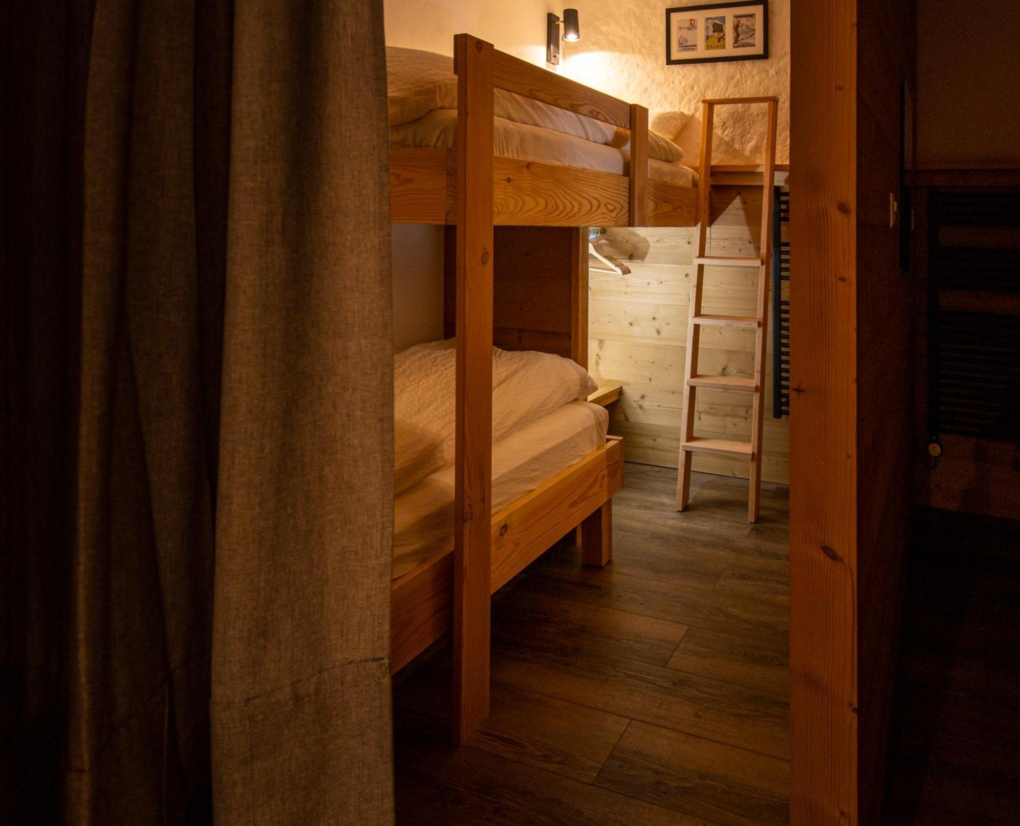 La Bergere Hotel Ayer Luaran gambar
